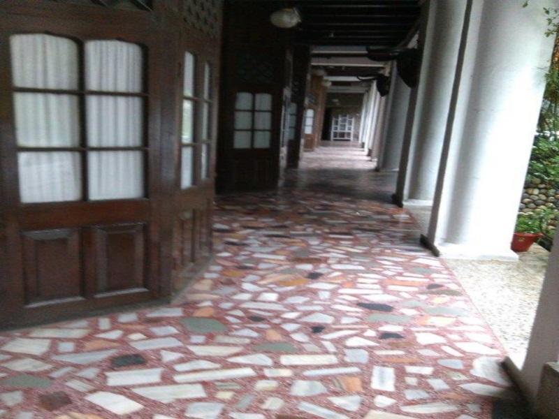 Hotel Walnut Grove 무소리에 외부 사진